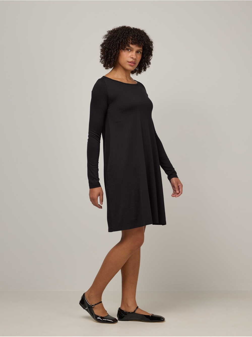 Wool& Rowena Swing Midi Dress in Black Size XL Regular Flowy
